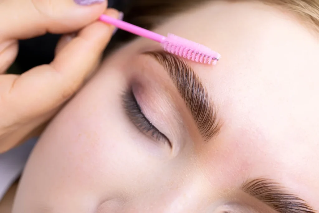 Top Benefits of Brow Lamination for Fuller, Defined Brows